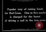 Image collecte de fonds pour la Croix-Rouge Berlin Allemagne, 1915, de la seconde 12 séquences d'archives historiques vidéo 65675026877