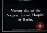 Immagine di Victoria Louise ospedale Berlino Germania, 1915, secondo 1 filmato di repertorio 65675026878