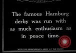 Immagine di Deutsches Derby Amburgo Germania, 1915, secondo 3 filmato di repertorio 65675026880