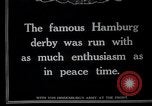 Immagine di Deutsches Derby Amburgo Germania, 1915, secondo 8 filmato di repertorio 65675026880