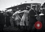 Immagine di Deutsches Derby Amburgo Germania, 1915, secondo 21 filmato di repertorio 65675026880