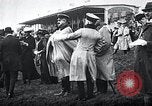 Immagine di Deutsches Derby Amburgo Germania, 1915, secondo 24 filmato di repertorio 65675026880