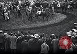 Immagine di Deutsches Derby Amburgo Germania, 1915, secondo 44 filmato di repertorio 65675026880