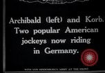 Immagine di Deutsches Derby Amburgo Germania, 1915, secondo 58 filmato di repertorio 65675026880