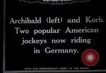 Immagine di Deutsches Derby Amburgo Germania, 1915, secondo 62 filmato di repertorio 65675026880