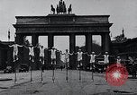 Immagine di Unicyclists Berlino Germania, 1930, secondo 8 filmato di repertorio 65675026884