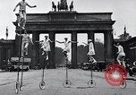 Immagine di Unicyclists Berlino Germania, 1930, secondo 17 filmato di repertorio 65675026884