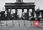 Immagine di Unicyclists Berlino Germania, 1930, secondo 30 filmato di repertorio 65675026884