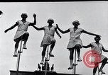 Immagine di Unicyclists Berlino Germania, 1930, secondo 34 filmato di repertorio 65675026884