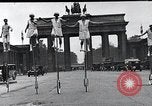 Immagine di Unicyclists Berlino Germania, 1930, secondo 41 filmato di repertorio 65675026884
