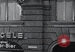 Standbild gefährliche Leistung Berlin Deutschland, 1930, aus Sekunde 18 historischem Filmmaterial Videoclip 65675026888