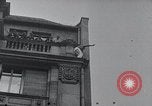 Standbild gefährliche Leistung Berlin Deutschland, 1930, aus Sekunde 41 historischem Filmmaterial Videoclip 65675026888