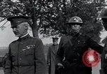 Standbild Generäle Inspektion US3 Armee Truppen Frankreich, 1918, aus Sekunde 36 historischem Filmmaterial Videoclip 65675026889