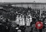 Standbild Körper von Edith Louisa Cavell Norwich England, 1919, aus Sekunde 36 historischem Filmmaterial Videoclip 65675026892