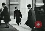 Standbild Ankunft der Würdenträger Paris Frankreich, 1919, aus Sekunde 19 historischem Filmmaterial Videoclip 65675026904