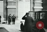 Standbild Ankunft der Würdenträger Paris Frankreich, 1919, aus Sekunde 29 historischem Filmmaterial Videoclip 65675026904