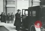 Standbild Ankunft der Würdenträger Paris Frankreich, 1919, aus Sekunde 49 historischem Filmmaterial Videoclip 65675026904