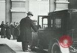 Standbild Ankunft der Würdenträger Paris Frankreich, 1919, aus Sekunde 53 historischem Filmmaterial Videoclip 65675026904