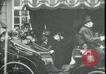 Immagine di Corsa di royalty Parigi Francia, 1919, secondo 3 filmato di repertorio 65675026909