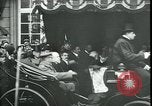 Immagine di Corsa di royalty Parigi Francia, 1919, secondo 17 filmato di repertorio 65675026909