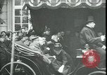 Immagine di Corsa di royalty Parigi Francia, 1919, secondo 21 filmato di repertorio 65675026909