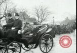 Immagine di Corsa di royalty Parigi Francia, 1919, secondo 27 filmato di repertorio 65675026909
