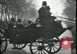 Immagine di Corsa di royalty Parigi Francia, 1919, secondo 32 filmato di repertorio 65675026909