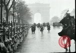 Immagine di Corsa di royalty Parigi Francia, 1919, secondo 48 filmato di repertorio 65675026909