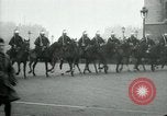 Immagine di Royal Ride Parigi Francia, 1919, secondo 44 filmato di repertorio 65675026910