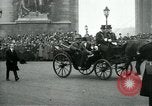 Immagine di Royal Ride Parigi Francia, 1919, secondo 57 filmato di repertorio 65675026910