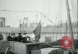 Immagine di Barca di spedizione Il porto di Brest Francia, 1918, secondo 12 filmato di repertorio 65675026928