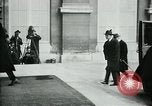Standbild Woodrow Wilson Paris Frankreich, 1919, aus Sekunde 41 historischem Filmmaterial Videoclip 65675026947