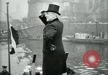 Standbild Woodrow Wilson Brest Frankreich, 1919, aus Sekunde 39 historischem Filmmaterial Videoclip 65675026961
