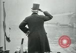 Standbild Woodrow Wilson Brest Frankreich, 1919, aus Sekunde 58 historischem Filmmaterial Videoclip 65675026961