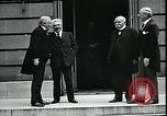 Standbild David Lloyd George Paris Frankreich, 1919, aus Sekunde 39 historischem Filmmaterial Videoclip 65675026975