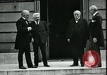 Standbild David Lloyd George Paris Frankreich, 1919, aus Sekunde 45 historischem Filmmaterial Videoclip 65675026975