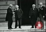 Standbild David Lloyd George Paris Frankreich, 1919, aus Sekunde 52 historischem Filmmaterial Videoclip 65675026975