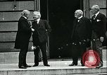 Standbild David Lloyd George Paris Frankreich, 1919, aus Sekunde 54 historischem Filmmaterial Videoclip 65675026975