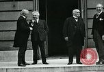 Standbild David Lloyd George Paris Frankreich, 1919, aus Sekunde 59 historischem Filmmaterial Videoclip 65675026975