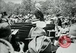 Standbild Woodrow Wilson Suresnes Frankreich, 1919, aus Sekunde 55 historischem Filmmaterial Videoclip 65675026979