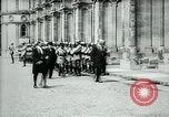 Immagine di Georges Clemenceau Chateau Saint Germain-en-Laye Francia, 1919, secondo 36 filmato di repertorio 65675026981