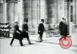 Standbild Woodrow Wilson Saint Germain-en-Laye Seine-et-Oise Frankreich, 1919, aus Sekunde 29 historischem Filmmaterial Videoclip 65675026982