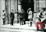 Standbild Woodrow Wilson Saint Germain-en-Laye Seine-et-Oise Frankreich, 1919, aus Sekunde 37 historischem Filmmaterial Videoclip 65675026982