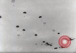 Immagine di Il francese Para-troopers Dien Bien Phu Vietnam, 1954, secondo 32 filmato di repertorio 65675026992