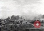 Immagine di Il francese Para-troopers Dien Bien Phu Vietnam, 1954, secondo 51 filmato di repertorio 65675026992
