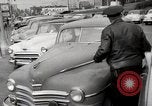 Immagine di Pock marchi sul parabrezza Seattle Washington USA, 1954, secondo 12 filmato di repertorio 65675026993