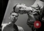 Immagine di Pock marchi sul parabrezza Seattle Washington USA, 1954, secondo 36 filmato di repertorio 65675026993