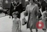 Immagine di Il principe Carlo e la principessa Anna Regno Unito, 1954, secondo 5 filmato di repertorio 65675026996