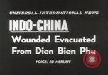 Immagine di Air drop di forniture mediche e cura dei feriti Dien Bien Phu Vietnam, 1954, secondo 19 filmato di repertorio 65675026999