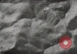 Immagine di Air drop di forniture mediche e cura dei feriti Dien Bien Phu Vietnam, 1954, secondo 43 filmato di repertorio 65675026999